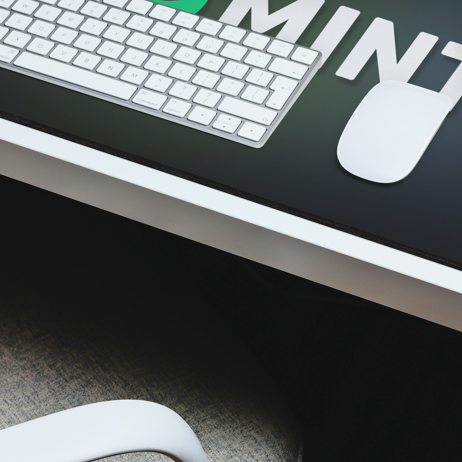 mintdm1_Deskmat_XL_Closeup_Master_Mockup.png