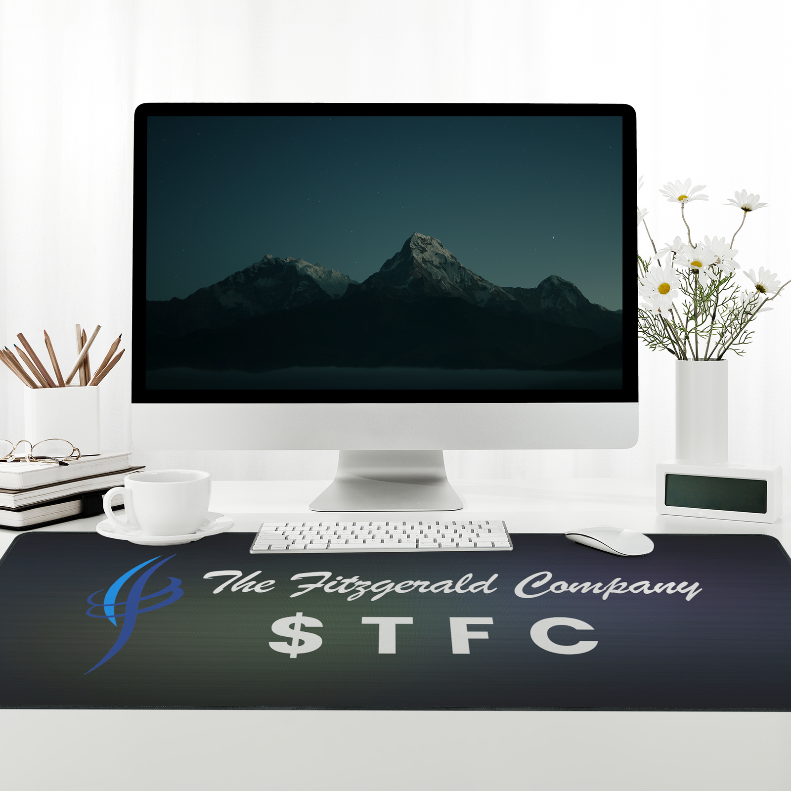 tfcdm_DeskMat_XL_Overhead_Workdesk_Mockup.png