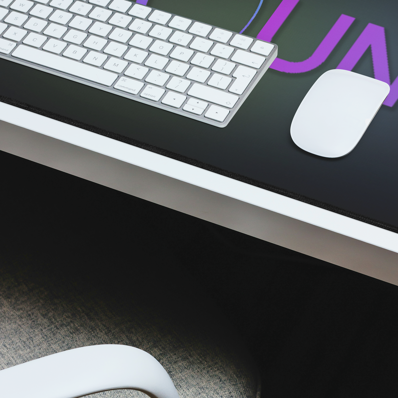 unitdm1_Deskmat_XL_Closeup_Master_Mockup.png_15873809
