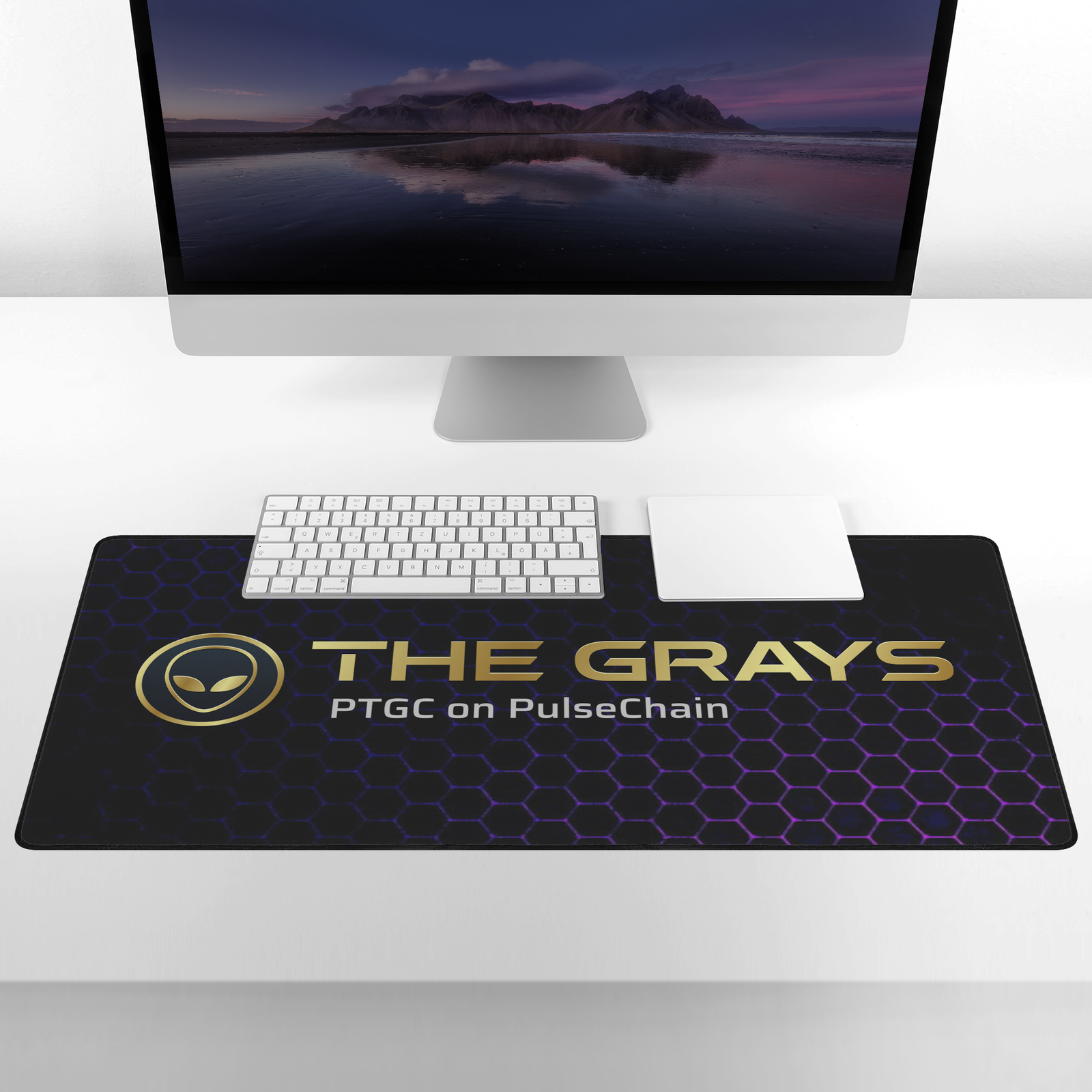 ptgcdm4_DeskMat_XL_Overhead_Mockup.png