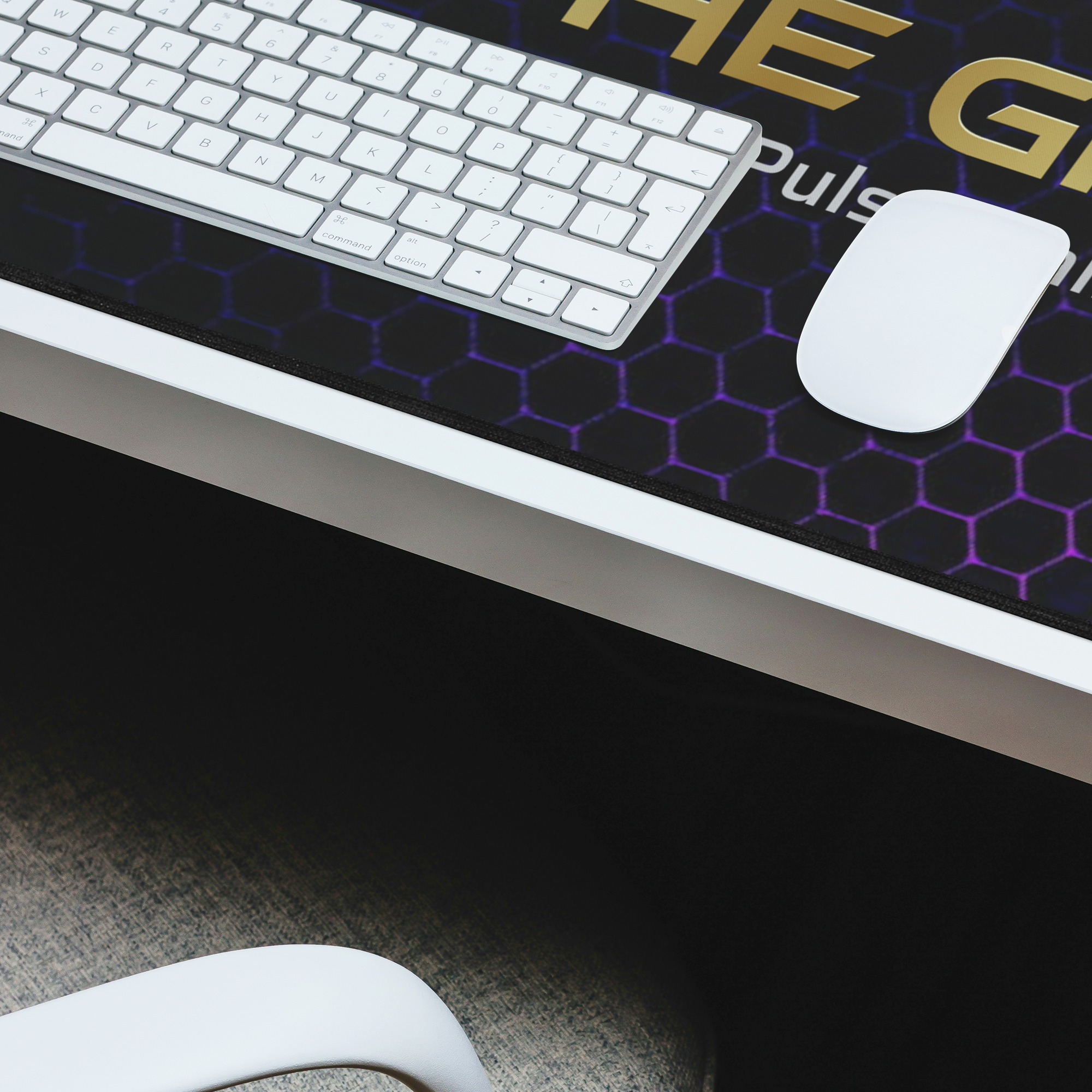 ptgcdm4_Deskmat_XL_Closeup_Master_Mockup.png