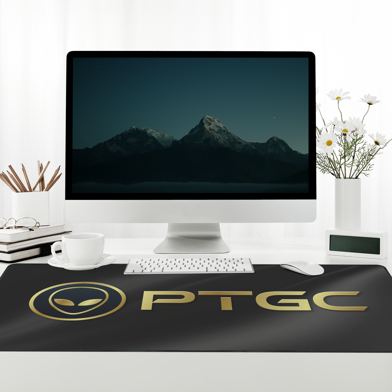 ptgcdm5_DeskMat_XL_Overhead_Workdesk_Mockup.png